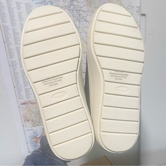 DrScholl’s tennis Shoes - Picture 6 of 7